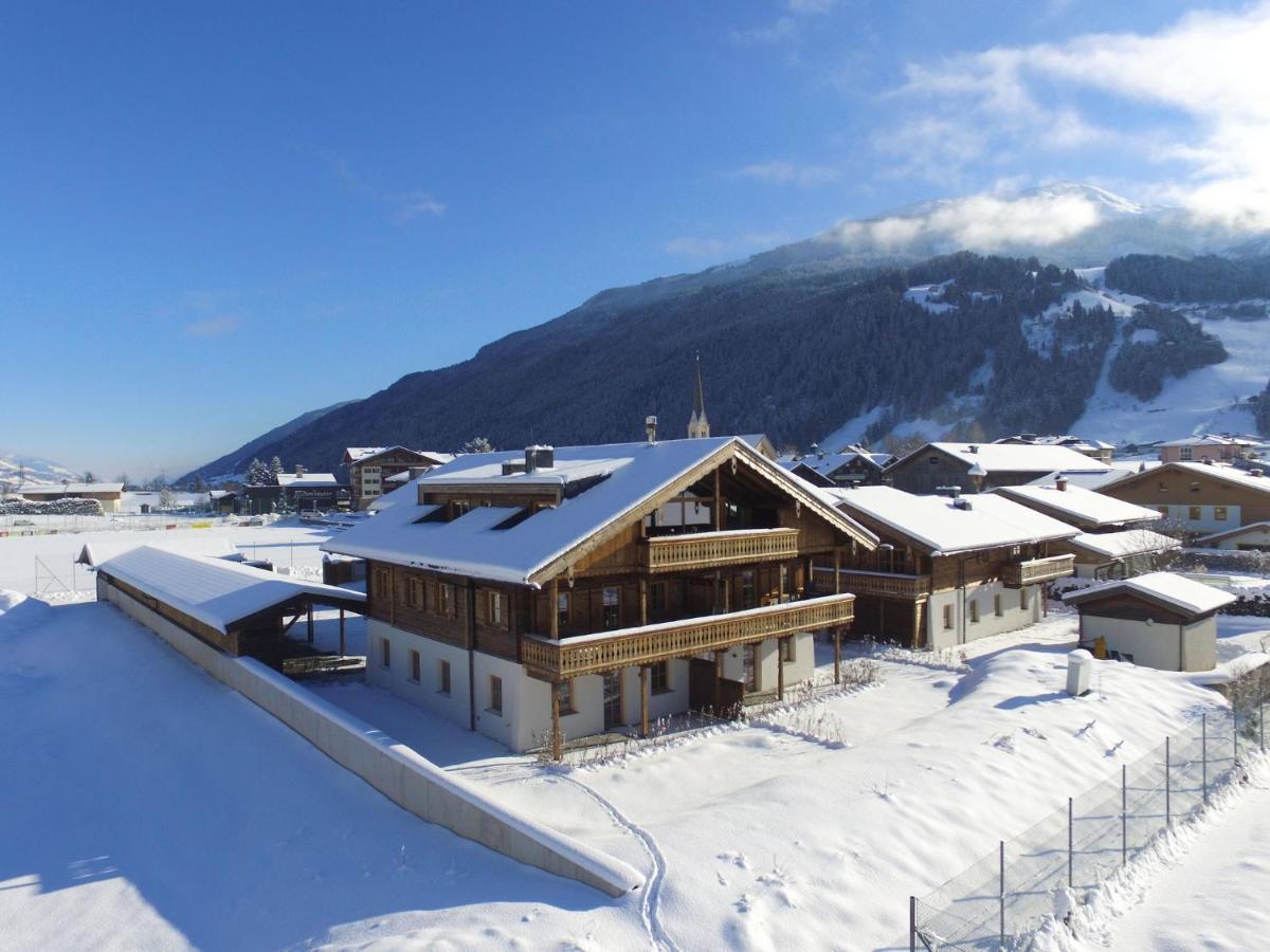 Modern Apartment near Lake in Salzburg Hollersbach im Pinzgau Exterior foto