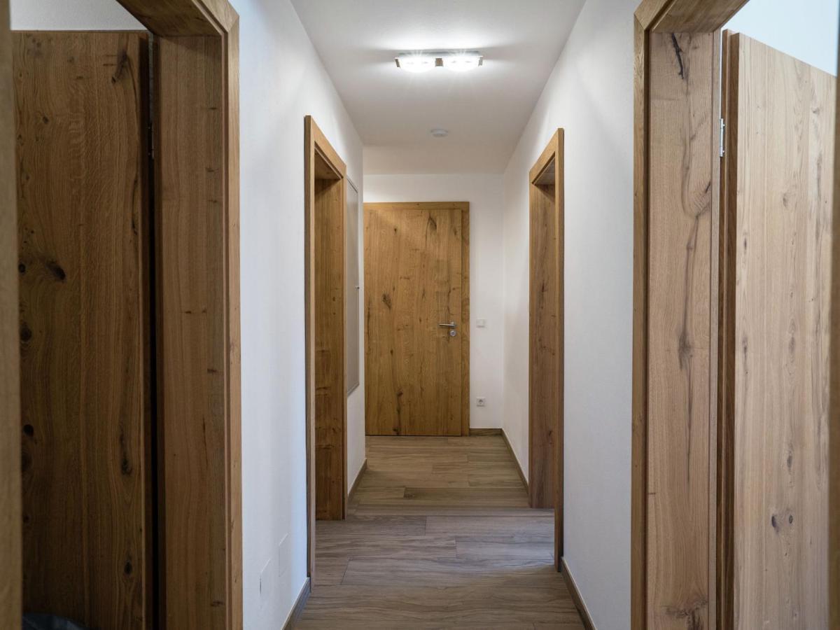 Modern Apartment near Lake in Salzburg Hollersbach im Pinzgau Exterior foto